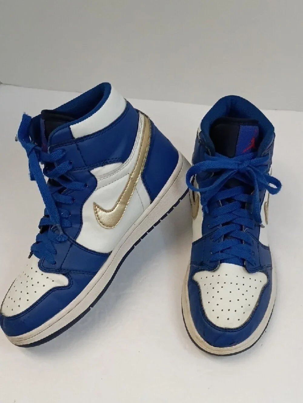 Nike Air Jordan 1 Mid Royal Blue White Sneakers Size 6 Youth